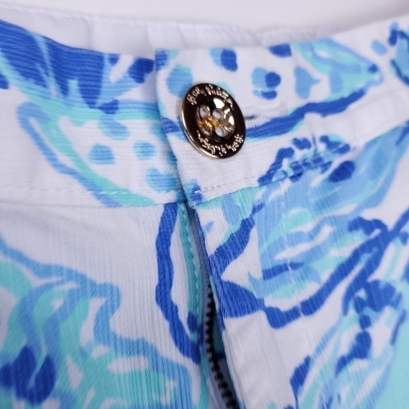 Lilly Pulitzer The Buttercup Blue White Scallop Floral Cotton Shorts Siz… - Picture 6 of 16